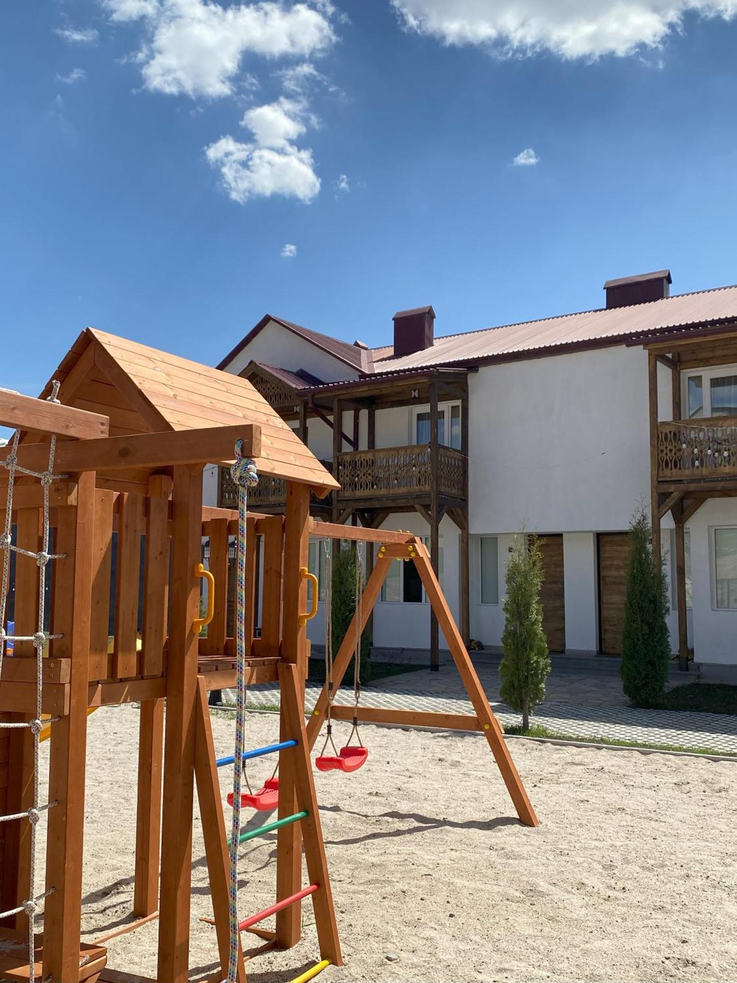 Motives Inn Dilidžan Exteriér fotografie