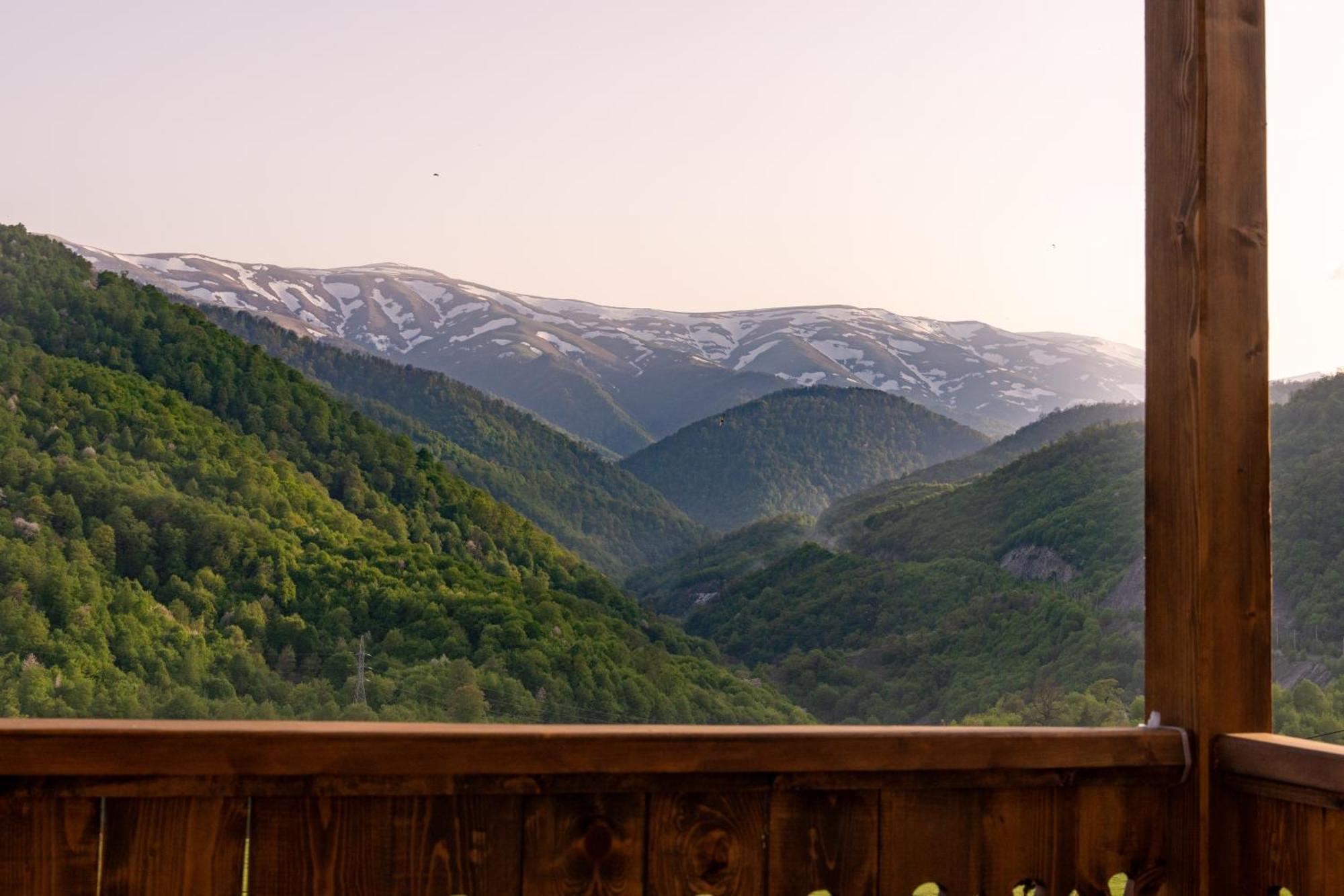 Motives Inn Dilidžan Exteriér fotografie